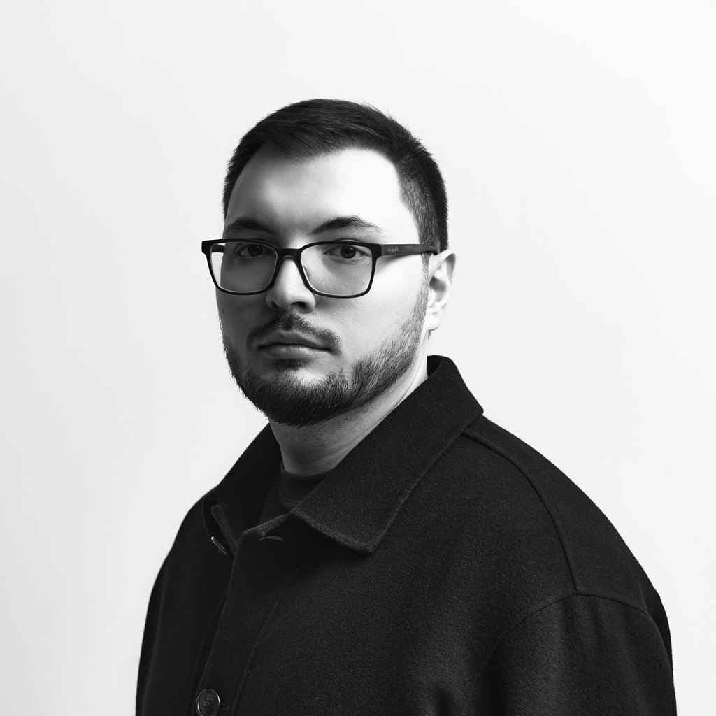 Алексей Комаров