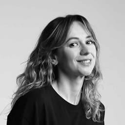 Анна Артамонова