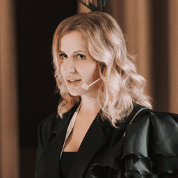 Евгения Андрианова