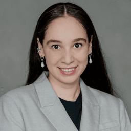 Айна Чарыева